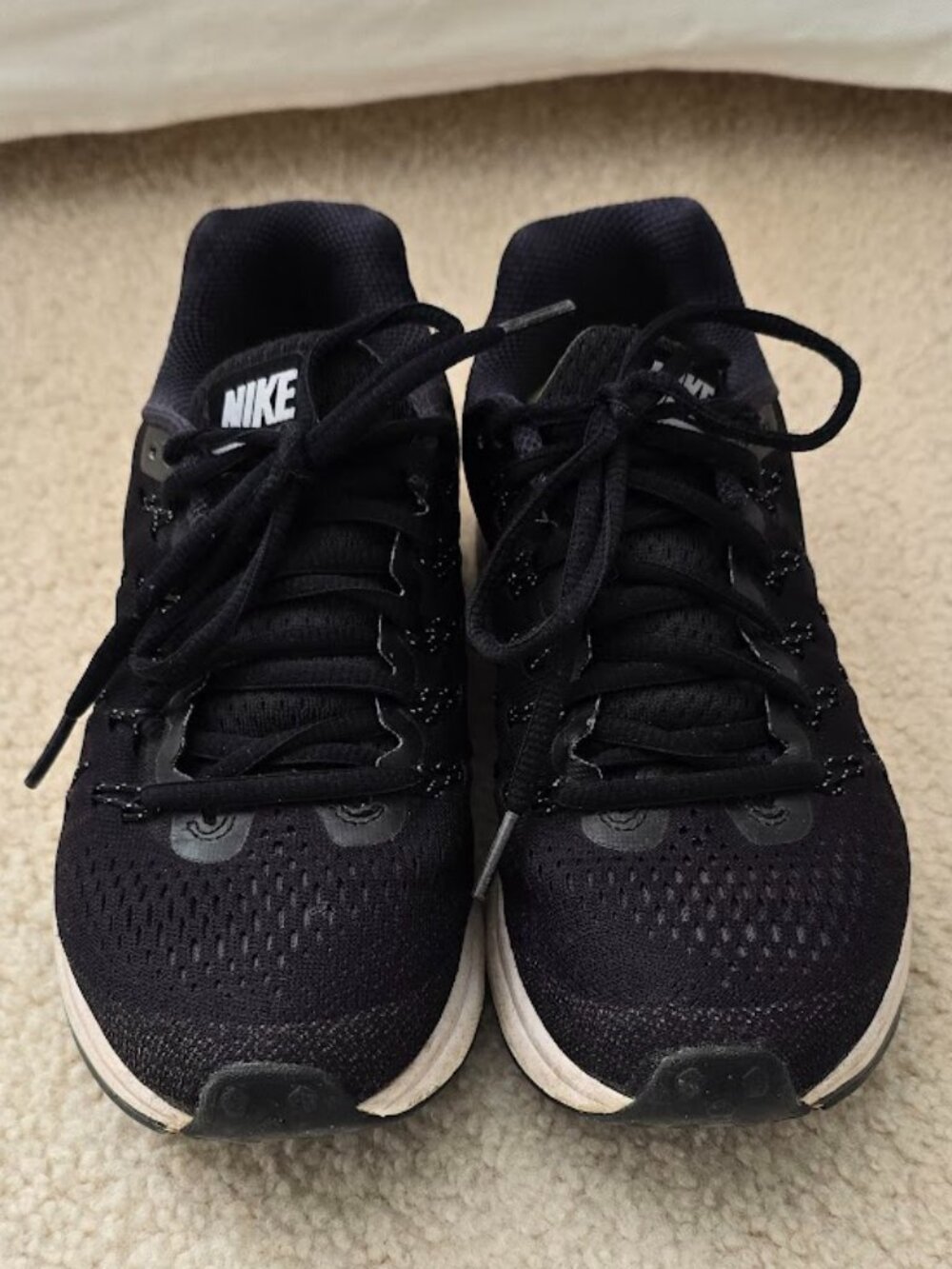 Nike Air Zoom Pegasus 33 Running shoes sneakers  Black/White size US 6 womens